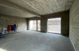 Exclusivitate! Casa alipita de 130 mp utili, cu garaj, in zona Aerodromului Dezmir! 