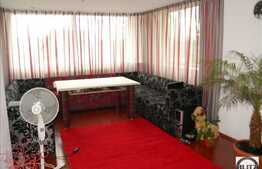 Apartament 143 mp plus teren 213 mp