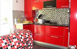 Apartament 143 mp plus teren 213 mp