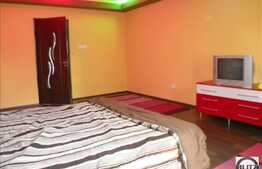 Apartament 143 mp plus teren 213 mp