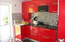 Apartament 143 mp plus teren 213 mp