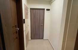 Apartament cu 3 camere, 2 parcari, boxa, debara, bucatarie inchisa, zona Stejarului