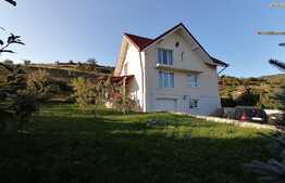 Casa individuala la cheie, 177 mp utili, 1300 mp teren, zona Baciu