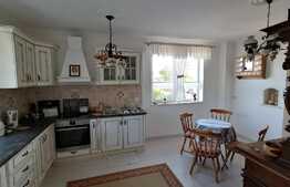 Casa individuala la cheie, 177 mp utili, 1300 mp teren, zona Baciu