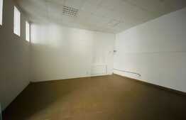 Spatiu comercial, 115 mp, zona centrala, vitrina generoasa