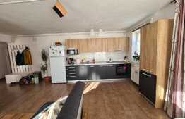 Apartament modern, 58mp, etaj 3, loc parcare! Zona strazii Florilor! 