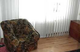 Vanzare apartament 2 camere decomandate, 38 mp, zona Casa Piratilor