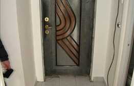 Vanzare apartament 2 camere decomandate, 38 mp, zona Casa Piratilor