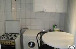 Vanzare apartament 2 camere decomandate, 38 mp, zona Casa Piratilor