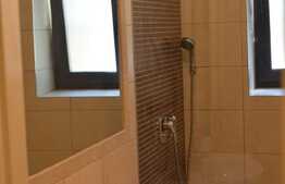 Apartament de 3 camere, 55 mp, parcare, zona strazii Aurel Vlaicu