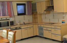 Apartament de 3 camere, 55 mp, parcare, zona strazii Aurel Vlaicu