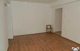 2 camere, 51 mp, balcon inchis, zona strazii Horea