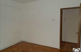 2 camere, 51 mp, balcon inchis, zona strazii Horea