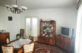 Apartament la casa cu 3 camere ultracentral