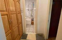 Apartament 2 camere, central, semidecomandat, 52 mp .