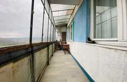 Apartament de 2 camere, 50 mp, balcon 8 mp, zona Transylvania College