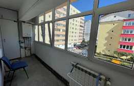 Apartament 3 camere, decomandat, 70 mp, parcare, zona Calea Floresti