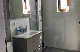 Apartament 3 camere, etaj 2, parcare, zona Sub Cetate, Floresti