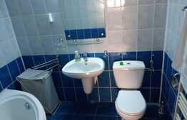 Apartament cu 3 camere, 70 mp, 2 locuri de parcare, zona Transylvania College