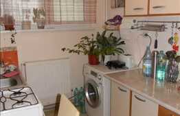 Vanzare 2 camere decomandate, in zona Casa Radio. Loc de parcare de la primarie!