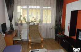 Vanzare 2 camere decomandate, in zona Casa Radio. Loc de parcare de la primarie!