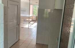 Spatiu comercial, 100 mp, 2 parcari, zona valea Seaca