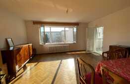 Apartament de 3 camere, decomandat, 80 mp, etaj intermediar, garaj, zona Titulescu, Gheorgheni!