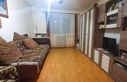 Apartament decomandat, 61 mp utili, etaj intermediar, zona Calea Baciului