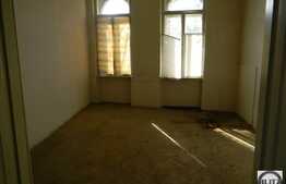 3 camere, 80 mp, terasa, zona semicentrala