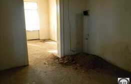 3 camere, 80 mp, terasa, zona semicentrala