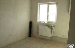 Mansarda inalta cu 2 camere, 45 mp, balcon, zona sensului giratoriu! Finisat!