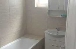 Apartament de 2 camere, finisat, 52 mp, zona Teilor