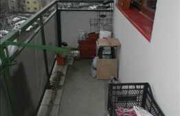 Vanzare 3 camere, 64.8 mp utili, zona Parang, boxa la subsol, etaj intermediar