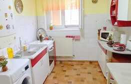 EXCLUSIVITATE! Apartament 2 camere, 52 mp, decomandat, zona Piata Mercur