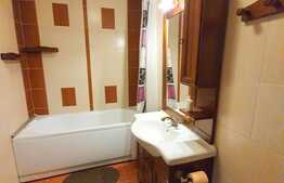 Apartament cu 3 camere la pret foarte bun! Zona Florilor!