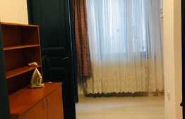 Apartament de 3 camere, pretabil locuit sau birou, zona Ultracentrala