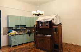 Apartament de 3 camere, pretabil locuit sau birou, zona Ultracentrala