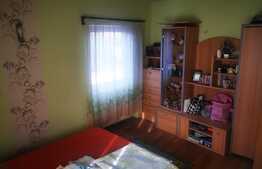 Casa 10 camere, 300 mp utili , teren 700 mp  