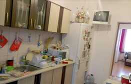 1 camera de vanzare, decomandat, 34 mp utili, zona Byron, cu boxa si parcare