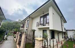 Duplex de vanzare, 120 mp , 186 teren, partial mobilat si utilat, strada Tautiului 