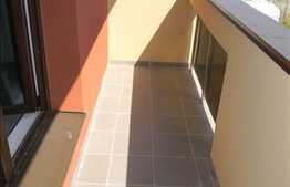 De vanzare apartament la vila, 78 mp, cu garaj subteran, loc de parcare si boxa!