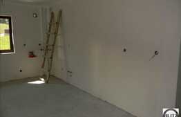 De vanzare apartament la vila, 78 mp, cu garaj subteran, loc de parcare si boxa!