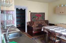 Casa individuala 110 mp, teren 530 mp, front 14 m, orientare sudica si acces bus!