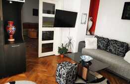 Casa cu 2 apartamente, teren 1400mp, acces comun si panorama!