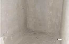 Apartament la vila 78.15 mp, la stadiul de semifinisat. Garaj, loc de parcare!