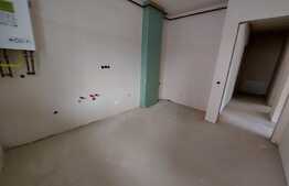 Apartament 2 camere, decomandat, 53 mp, pretabil pentru spatiu comercial, zona Terra