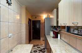 Apartament 3 camere, 60 mp, parcare, zona strazii Bucium 