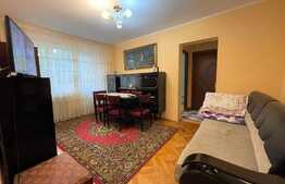 Apartament 3 camere, 60 mp, parcare, zona strazii Bucium 