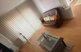 Apartament de inchiriat la casa, 70 mp, loc de parcare, zona Pod Ira