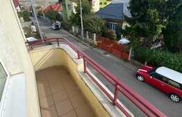 Apartament de inchiriat la casa, 70 mp, loc de parcare, zona Pod Ira